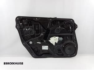 Gebruikte Raammechaniek 4Deurs links-voor Mercedes ML III (166) 2.1 ML-250 CDI 16V BlueTEC 4-Matic Prijs € 80,00 Margeregeling aangeboden door Autobedrijf Broekhuis B.V.