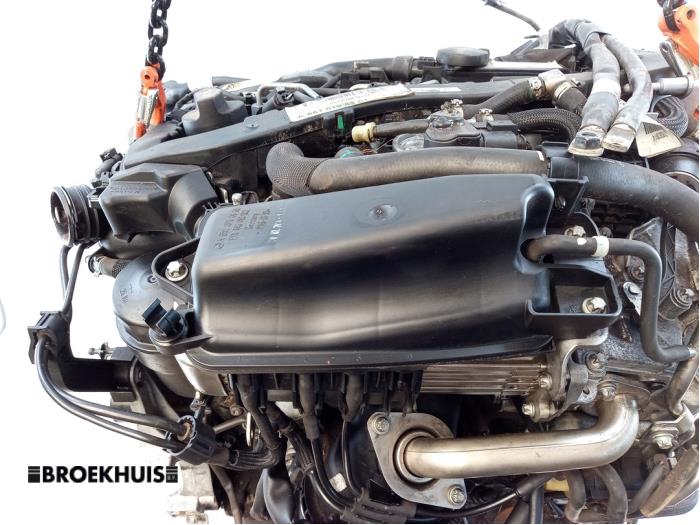 Motor van een Mercedes-Benz ML III (166) 2.1 ML-250 CDI 16V BlueTEC 4-Matic 2014