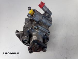 Gebruikte Servopomp Porsche Panamera (970) 3.0 D V6 24V Prijs € 115,00 Margeregeling aangeboden door Autobedrijf Broekhuis B.V.