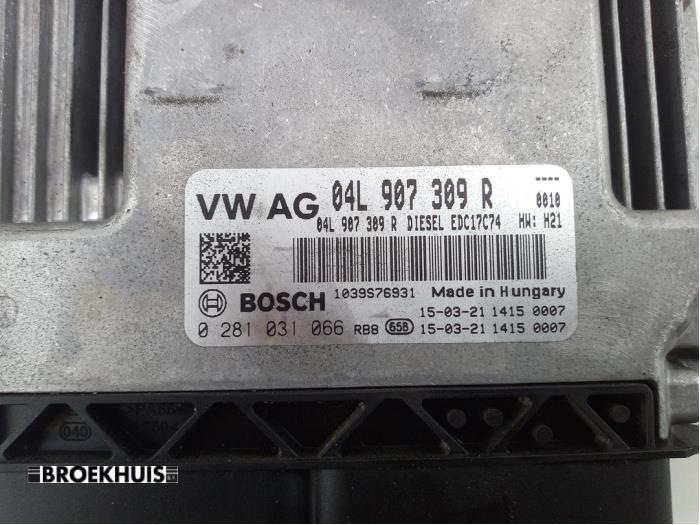 Inspuitcomputer van een Volkswagen Passat Variant (3G5) 1.6 TDI 16V 2015