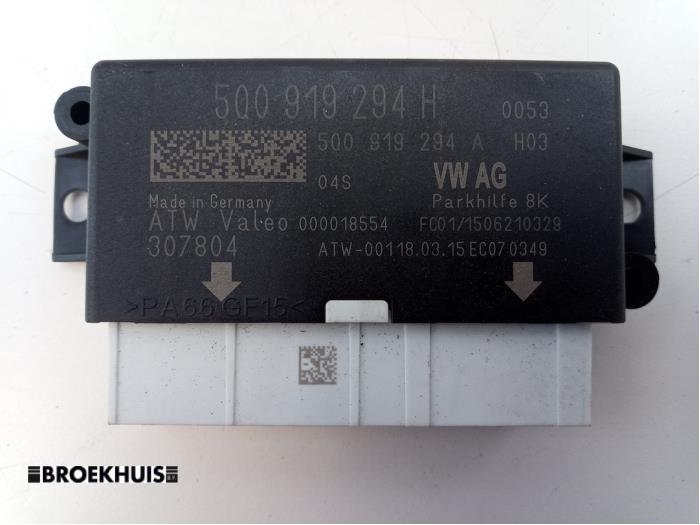 PDC Sensor Set van een Volkswagen Passat Variant (3G5) 1.6 TDI 16V 2015