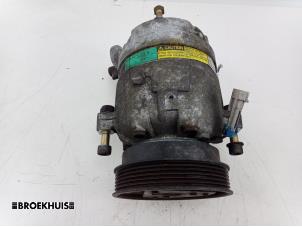 Pomp Airco van een Mercedes-Benz Sprinter 3t (903) 313 CDI 16V 2003