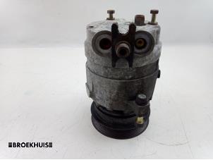 Pomp Airco van een Mercedes-Benz Sprinter 3t (903) 313 CDI 16V 2003
