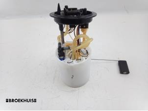 Gebruikte Tank element Pomp Skoda Octavia Combi (5EAC) 1.6 TDI 16V Prijs € 65,00 Margeregeling aangeboden door Autobedrijf Broekhuis B.V.