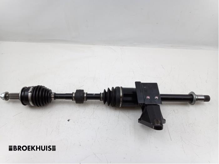 Gebruikte Aandrijfas rechts-voor Mitsubishi Eclipse Cross (GK/GL) 1.5 Turbo 16V 2WD Prijs € 250,00 Margeregeling aangeboden door Autobedrijf Broekhuis B.V.