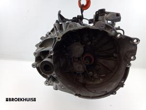 Gebruikte Versnellingsbak Volvo V40 (MV) 2.0 D4 16V Prijs € 350,00 Margeregeling aangeboden door Autobedrijf Broekhuis B.V.