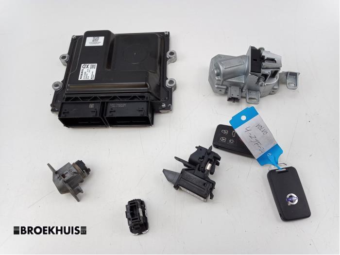 Gebruikte Inspuitcomputer Volvo V40 (MV) 2.0 D4 16V Prijs € 125,00 Margeregeling aangeboden door Autobedrijf Broekhuis B.V.