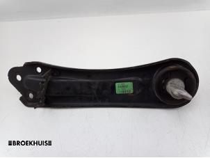 Gebruikte Draagarm links-achter Jeep Cherokee (KL) 2.2 Multijet II 16V 4x4 Prijs € 45,00 Margeregeling aangeboden door Autobedrijf Broekhuis B.V.