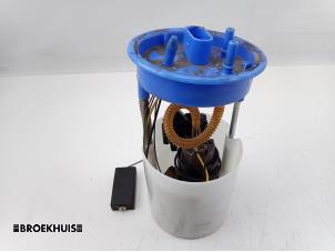 Gebruikte Tank element Pomp Volkswagen Polo V (6R) 1.2 TSI Prijs € 25,00 Margeregeling aangeboden door Autobedrijf Broekhuis B.V.