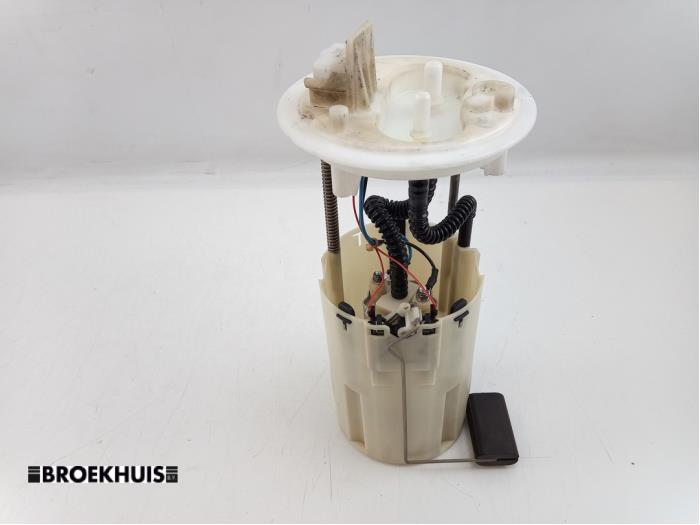 Gebruikte Tank element Pomp Fiat Doblo Cargo (223) 1.9 JTD Prijs € 25,00 Margeregeling aangeboden door Autobedrijf Broekhuis B.V.