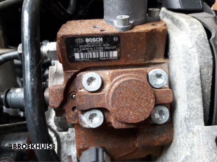 Motor van een Citroën C3 Pluriel (HB) 1.4 HDi 2007