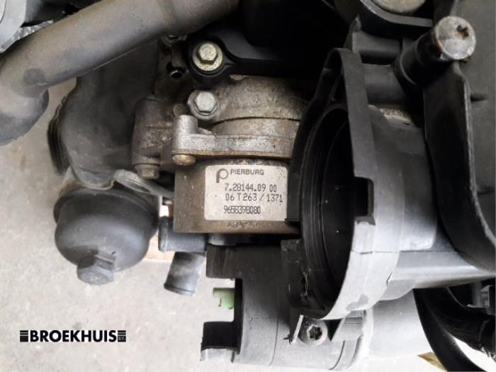 Motor van een Citroën C3 Pluriel (HB) 1.4 HDi 2007