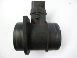 Gebruikte Luchtmassameter Skoda Octavia Combi (1Z5) 1.9 TDI Prijs € 25,00 Margeregeling aangeboden door Autobedrijf Broekhuis B.V.