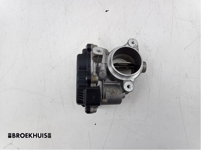 Gebruikte Gasklephuis Skoda Superb (3V3) 1.6 TDI Prijs € 60,00 Margeregeling aangeboden door Autobedrijf Broekhuis B.V.