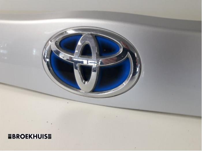 Handgreep Achterklep van een Toyota Prius (ZVW3) 1.8 16V 2011