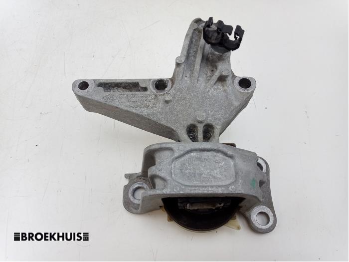 Gebruikte Motorrubber Renault Megane III Grandtour (KZ) 1.5 dCi 110 Prijs € 35,00 Margeregeling aangeboden door Autobedrijf Broekhuis B.V.