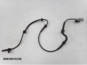 Gebruikte ABS Sensor Peugeot 3008 II (M4/MC/MJ/MR) 1.2 12V e-THP PureTech 130 Prijs € 25,00 Margeregeling aangeboden door Autobedrijf Broekhuis B.V.