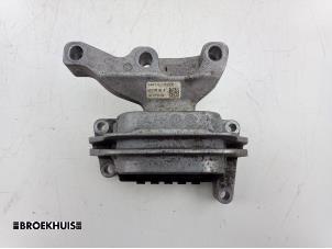 Gebruikte Motorsteun Volkswagen Polo V (6R) 1.4 TDI 12V 90 Prijs € 25,00 Margeregeling aangeboden door Autobedrijf Broekhuis B.V.