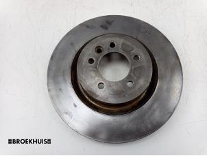 Gebruikte Remschijf voor Landrover Range Rover Sport (LS) 4.2 V8 32V Supercharged Prijs € 35,00 Margeregeling aangeboden door Autobedrijf Broekhuis B.V.