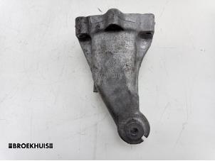 Gebruikte Motorrubber Mercedes E (W212) E-220 CDI 16V BlueEfficiency,BlueTEC Prijs € 25,00 Margeregeling aangeboden door Autobedrijf Broekhuis B.V.