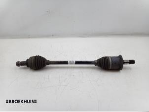 Gebruikte Steekas links-achter BMW 1 serie (F20) 116d 1.5 12V TwinPower Prijs € 50,00 Margeregeling aangeboden door Autobedrijf Broekhuis B.V.