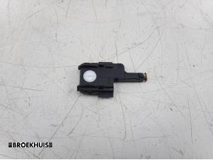 Gebruikte Luchtkwaliteit sensor Volkswagen Polo V (6R) 1.2 TDI 12V BlueMotion Prijs € 25,00 Margeregeling aangeboden door Autobedrijf Broekhuis B.V.