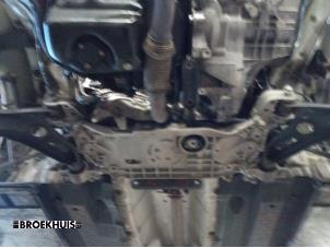 Gebruikte Subframe Volkswagen Golf VI (5K1) 1.2 TSI Prijs € 75,00 Margeregeling aangeboden door Autobedrijf Broekhuis B.V.