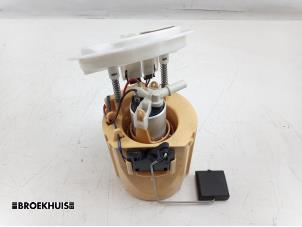 Gebruikte Tank element Pomp Mercedes E (W212) E-220 CDI 16V BlueEfficiency,BlueTEC Prijs € 70,00 Margeregeling aangeboden door Autobedrijf Broekhuis B.V.