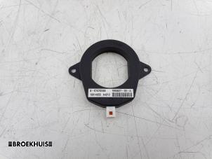 Gebruikte Antenne Tesla Model S Prijs € 50,00 Margeregeling aangeboden door Autobedrijf Broekhuis B.V.