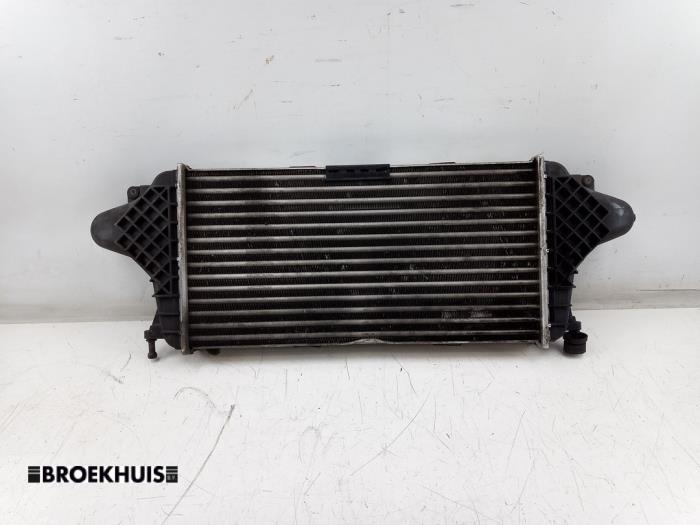 Intercooler van een Mercedes-Benz ML III (166) 3.0 ML-350 BlueTEC V6 24V 4-Matic 2012