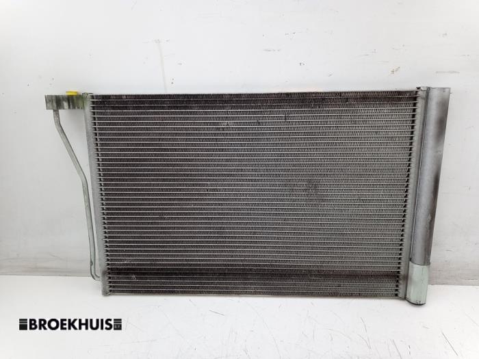 Radiateur Airco van een BMW 6 serie Gran Coupe (F06) M6 V8 32V Competition Package 2015