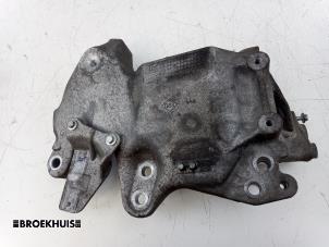 Gebruikte Motorsteun Fiat Talento 1.6 EcoJet BiTurbo 145 Prijs € 36,30 Inclusief btw aangeboden door Autobedrijf Broekhuis B.V.