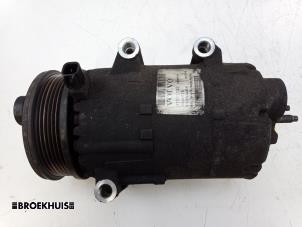 Gebruikte Pomp Airco Volvo S80 (AR/AS) 2.0 D 16V Prijs € 100,00 Margeregeling aangeboden door Autobedrijf Broekhuis B.V.