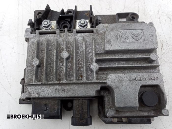 Start/Stop computer van een Citroën C4 Cactus (0B/0P) 1.6 Blue Hdi 100 2014