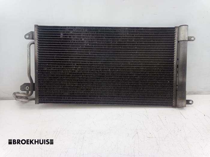 Gebruikte Radiateur Airco Seat Ibiza IV (6J5) 1.4 16V Prijs € 35,00 Margeregeling aangeboden door Autobedrijf Broekhuis B.V.