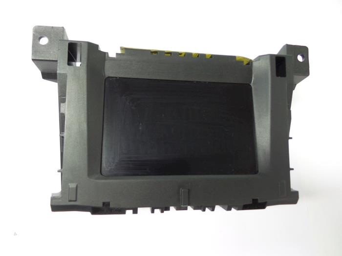 Gebruikte Display Interieur Opel Zafira (M75) 1.9 CDTI Prijs € 25,00 Margeregeling aangeboden door Autobedrijf Broekhuis B.V.