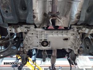Gebruikte Subframe Volkswagen Golf VI (5K1) 1.4 TSI 122 16V Prijs € 65,00 Margeregeling aangeboden door Autobedrijf Broekhuis B.V.