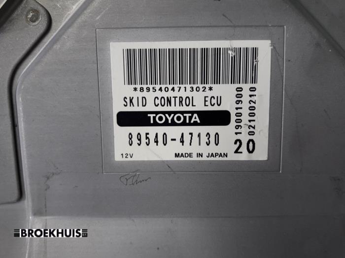 Esp computer van een Toyota Prius (NHW20) 1.5 16V 2009