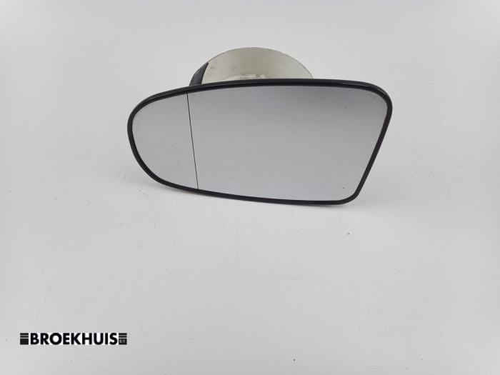 Spiegelglas links Toyota Avensis