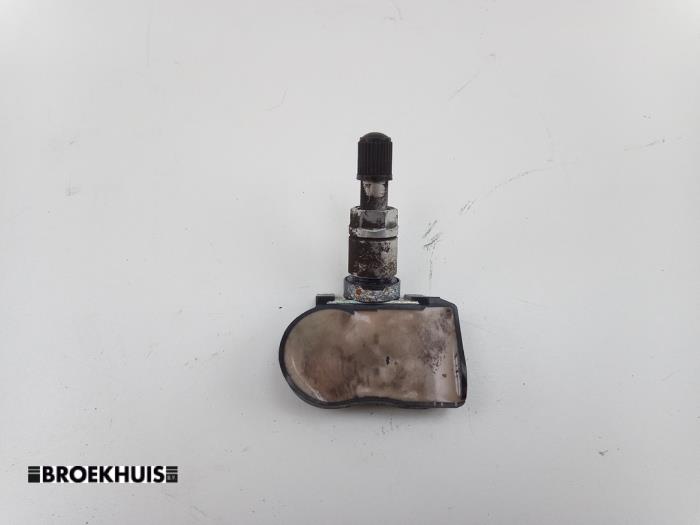 Bandenspanningsensor van een Nissan Note (E12) 1.2 DIG-S 98 2014