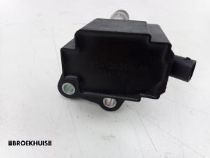 Bobine van een Ford Fiesta 7 1.1 Ti-VCT 12V 70 2018