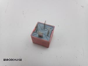 Gebruikte Relais Renault Master III (EV/HV/UV/VA/VB/VD/VF/VG/VJ) 2.3 dCi 165 16V FWD Prijs € 6,05 Inclusief btw aangeboden door Autobedrijf Broekhuis B.V.