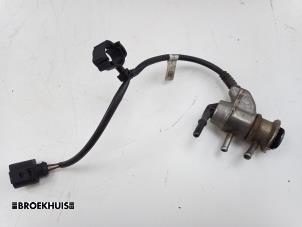 Gebruikte Injector adblue Volkswagen Crafter (SY) 2.0 TDI Prijs € 60,50 Inclusief btw aangeboden door Autobedrijf Broekhuis B.V.