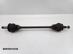 Gebruikte Aandrijfas rechts-achter Mercedes E (W212) E-200 CDI 16V BlueEfficiency,BlueTEC Prijs € 75,00 Margeregeling aangeboden door Autobedrijf Broekhuis B.V.