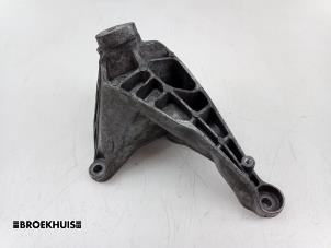 Gebruikte Motorsteun Audi A6 (C7) 2.0 TDI 16V Prijs € 25,00 Margeregeling aangeboden door Autobedrijf Broekhuis B.V.