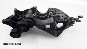 Gebruikte Dynamosteun boven Audi A6 Avant (C7) 2.0 TDI 16V Prijs € 65,00 Margeregeling aangeboden door Autobedrijf Broekhuis B.V.