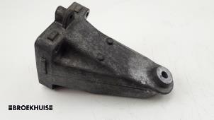 Gebruikte Motorrubber Mercedes C (C204) 1.8 C-180 CGI 16V BlueEfficiency Prijs € 25,00 Margeregeling aangeboden door Autobedrijf Broekhuis B.V.