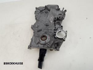 Gebruikte Distributiedeksel Mitsubishi Space Star (A0) 1.0 12V Prijs € 60,00 Margeregeling aangeboden door Autobedrijf Broekhuis B.V.