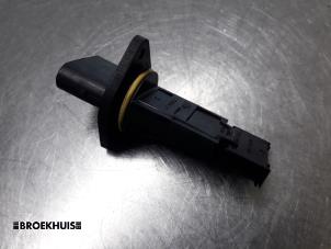 Gebruikte Luchtmassameter Mercedes E (W210) 3.2 E-320 CDI 24V Prijs € 25,00 Margeregeling aangeboden door Autobedrijf Broekhuis B.V.