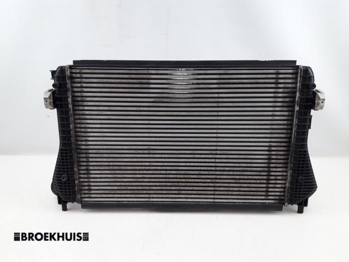 Gebruikte Intercooler Volkswagen Golf VI (5K1) 2.0 GTI 16V Edition 35 Prijs € 60,00 Margeregeling aangeboden door Autobedrijf Broekhuis B.V.